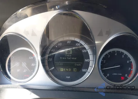 2010 Mercedes-Benz C 300 Sport z USA, uszkodzony, nr VIN WDDGF5EB7AR091873